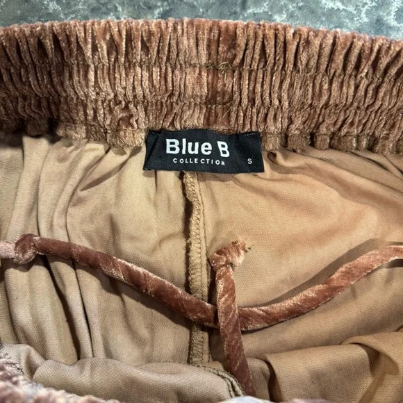 Boho Velvet Full Length Lounge Pant (Small) - Picture 9 of 10